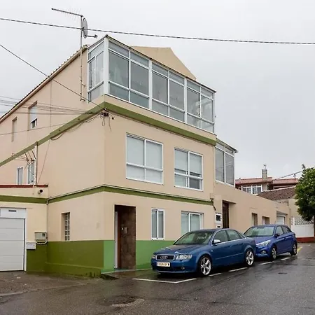 Curras Street
